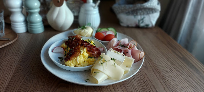 Comentarii opinii despre Mille Fleurs Café & More