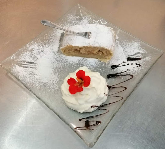 Opinii despre Dorfwirt Bräu Manuela und Christian Santner în Ramingstein - Gastronomie und Hotellerie