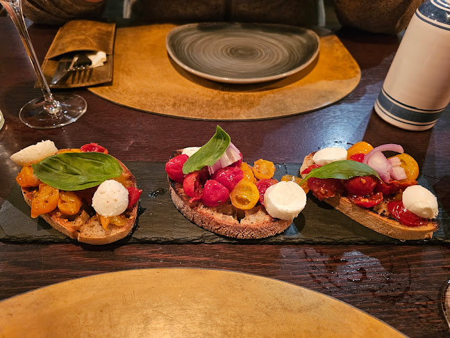 Opinii despre Via Toledo Enopizzeria în Wien - Gastronomie und Hotellerie