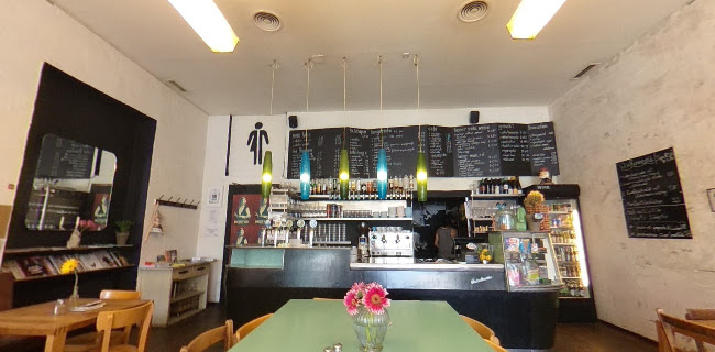 WIRR Bar & Restaurant