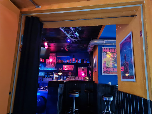 Comentarii opinii despre Jetzt Bar+Entertainment