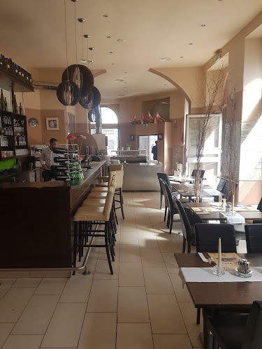 Opinii despre Nino's Sterneck Restaurant în Wien - Gastronomie und Hotellerie