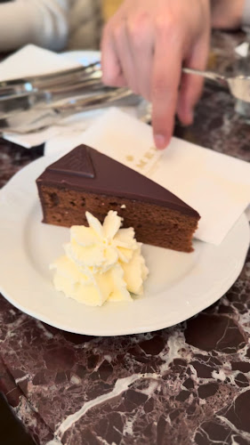 Comentarii opinii despre Café Demel