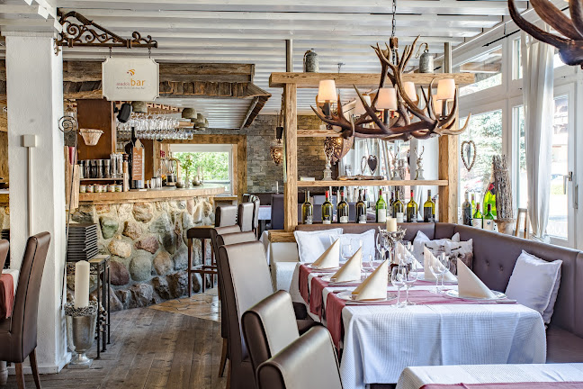 Asado's Steakhouse, Bar & Lounge