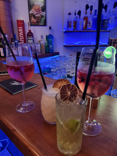 Opinii despre Pub Fiction în Saalfelden am Steinernen Meer - Gastronomie und Hotellerie