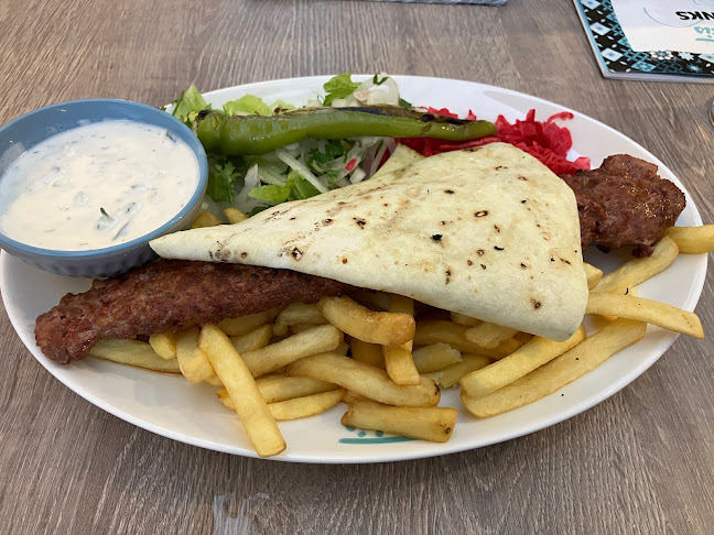 Türkis Restaurant Donau Zentrum