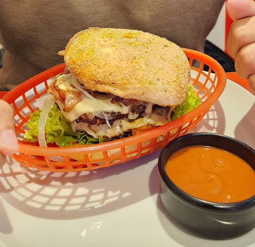 Comentarii opinii despre K-essen Tiroler Diner