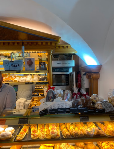 Opinii despre Bäckerei-Café Resch&Frisch Salzburg Residenz în Salzburg - Gastronomie und Hotellerie