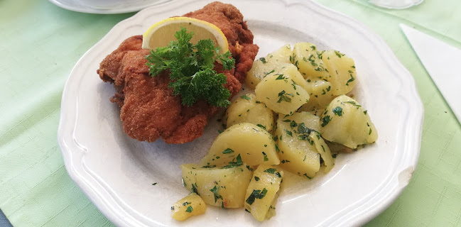 Wirtshaus Holzhütt‘n - Gastronomie und Hotellerie