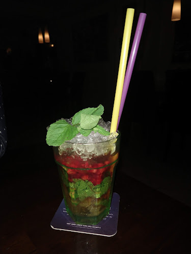 Comentarii opinii despre UPTOWN