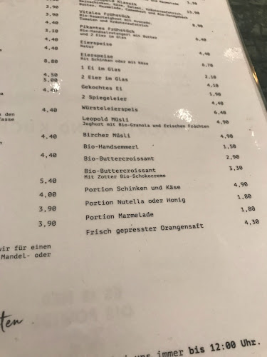 Opinii despre Herr Leopold - Neue Wiener Kaffeehauskultur în Salzburg - Gastronomie und Hotellerie