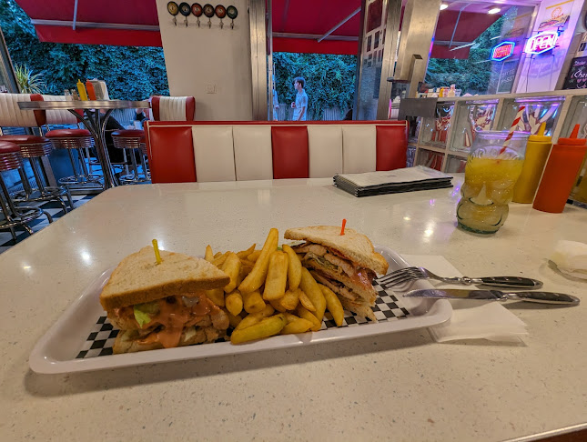 Teddy's American Diner - Gastronomie und Hotellerie