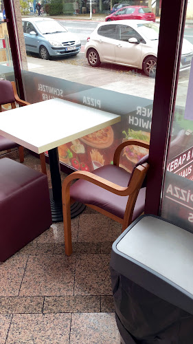 Kebap-Pizzahaus Schwechat