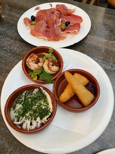 Opinii despre Manzana în Wien - Gastronomie und Hotellerie