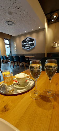 Opinii despre Bäckerei-Café Resch&Frisch Liebesbrot Leonding în Leonding - Gastronomie und Hotellerie