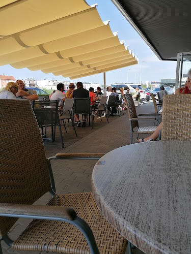 Opinii despre Bäckerei Konditorei Burger în Großweikersdorf - Gastronomie und Hotellerie