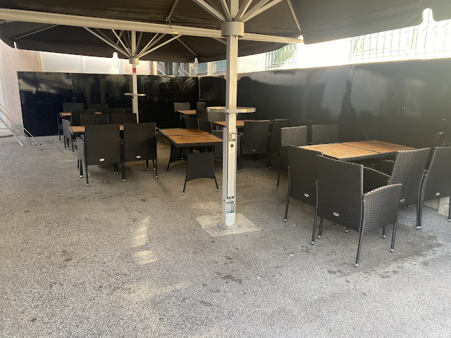 Comentarii opinii despre Melo İmbiss Snacks Bar