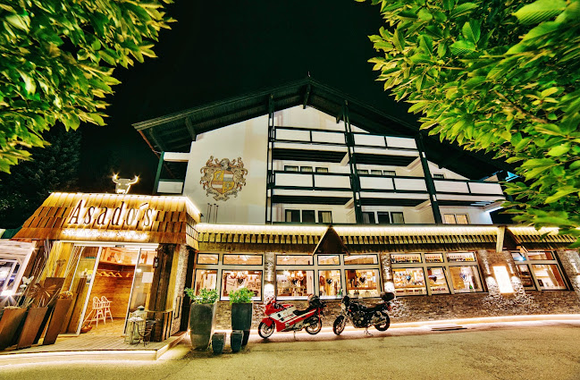 Asado's Steakhouse, Bar & Lounge - Gastronomie und Hotellerie