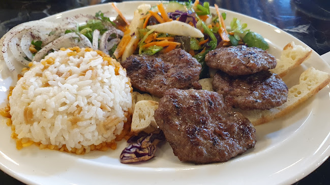 Diyar Restaurant-Cafe-Etli Ekmek