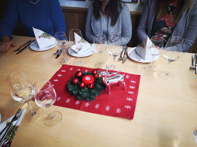 Opinii despre Weinhof Rewa Weinkellerei în Kirchberg in Tirol - Gastronomie und Hotellerie