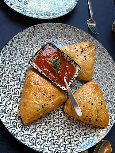 Comentarii opinii despre IKAT Restaurant