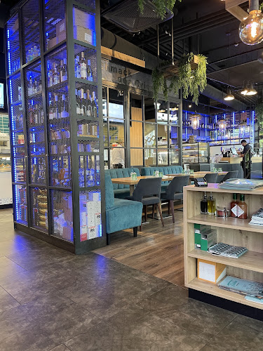 Türkis Restaurant Donau Zentrum