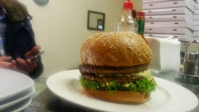 Pizzeria & Burgeria Pepe Nero - Gastronomie und Hotellerie