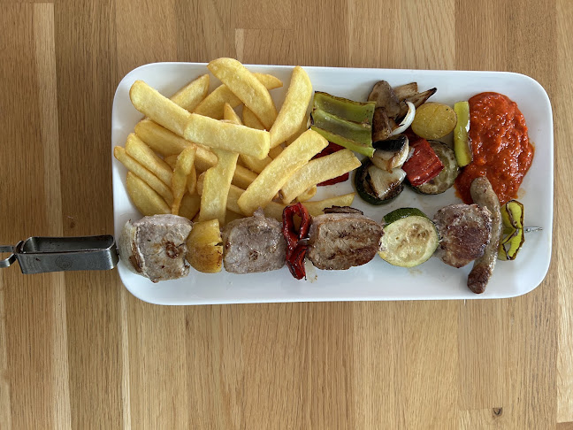 Opinii despre Pizzeria Casa Ivo în Wels - Gastronomie und Hotellerie