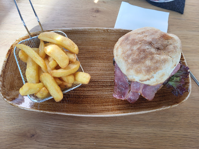 Comentarii opinii despre Birnhorn Restaurant & Bar