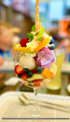 Comentarii opinii despre Grandma's Hipster Kiosk 99