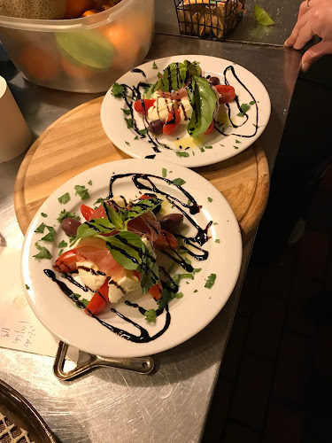 Opinii despre La Taverna în Amstetten - Gastronomie und Hotellerie