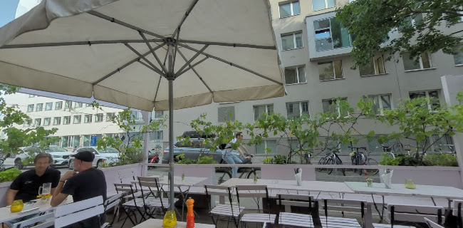 Opinii despre Zum Roten Bären în Wien - Gastronomie und Hotellerie