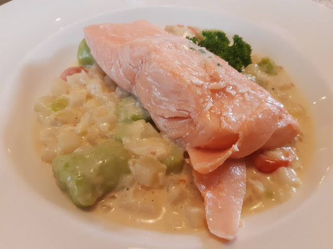 Hausgnost - Gasthaus an der Kreuzung - Guntersdorf