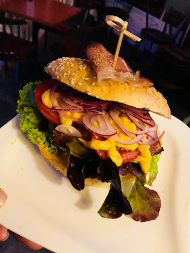 Opinii despre SZENE PUB Claudia Prünster în Kundl - Gastronomie und Hotellerie