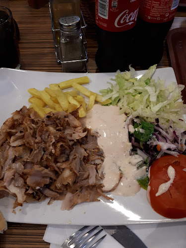 Opinii despre KARA Kebap & Pizza în Graz - Gastronomie und Hotellerie