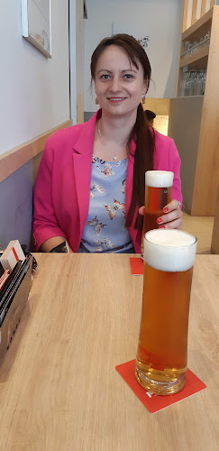 Moment Cafe and Restaurant - Gastronomie und Hotellerie