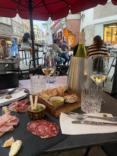 Opinii despre WEIN & CO Salzburg Platzl – Weinbar & Shop în Salzburg - Gastronomie und Hotellerie