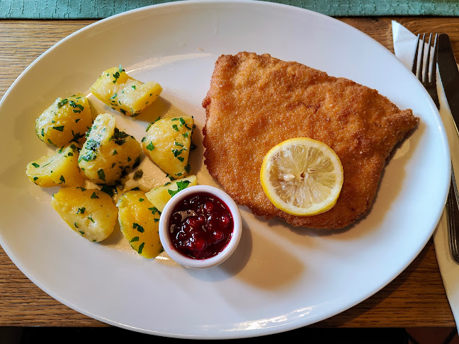 Opinii despre Braugasthof Schmidts Rabenbräu în Neustift an der Lafnitz - Gastronomie und Hotellerie