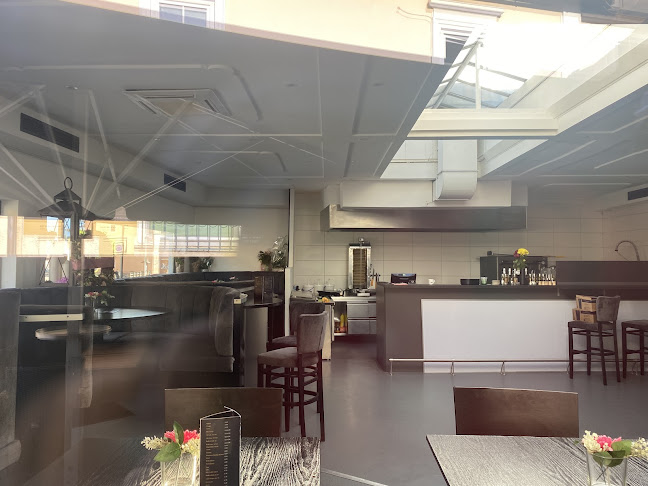 Melo İmbiss Snacks Bar - Gastronomie und Hotellerie