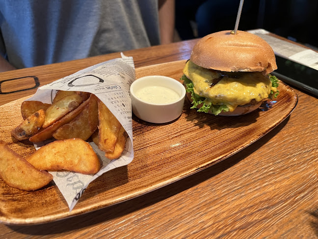 Opinii despre OX Steaks & Grill în Wels - Gastronomie und Hotellerie