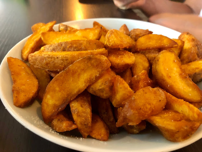 Opinii despre Fifty Fifty Burger Bar în Villach - Gastronomie und Hotellerie