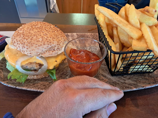 Opinii despre Max-Diner B122 în Sierning - Gastronomie und Hotellerie