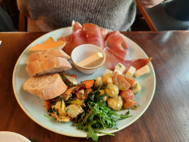 Comentarii opinii despre Die Scherbe