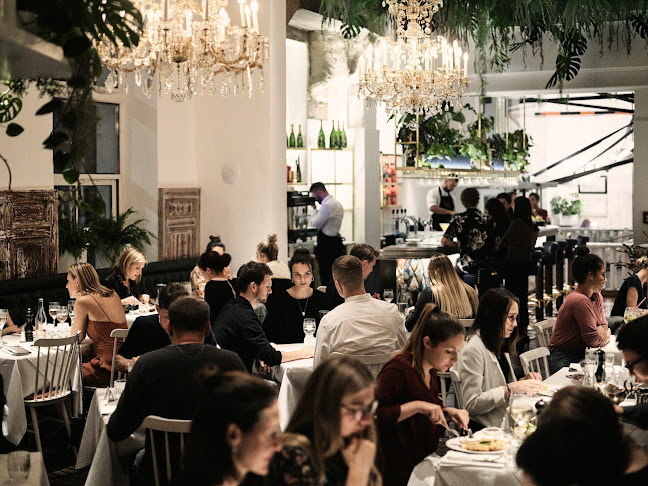 Salon Marie - Gastronomie und Hotellerie