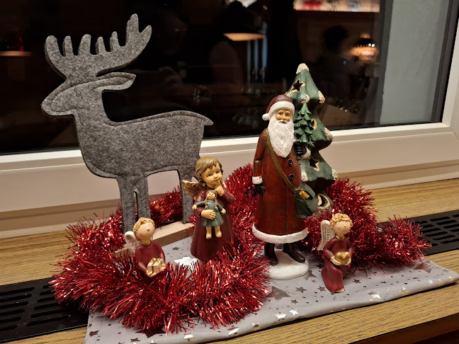 Opinii despre Cafe Restaurant Edelweiß în Vils - Gastronomie und Hotellerie