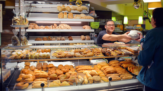 Opinii despre Bäckerei und Snackbar Lehr GmbH în Kirchberg an der Raab - Gastronomie und Hotellerie