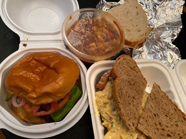 Opinii despre Dazwischen în Wien - Gastronomie und Hotellerie