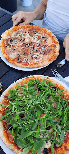 Comentarii opinii despre Pizzeria Treff - Tirol