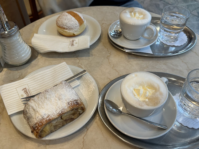 Opinii despre Groissböck U4 Meidling în Wien - Gastronomie und Hotellerie