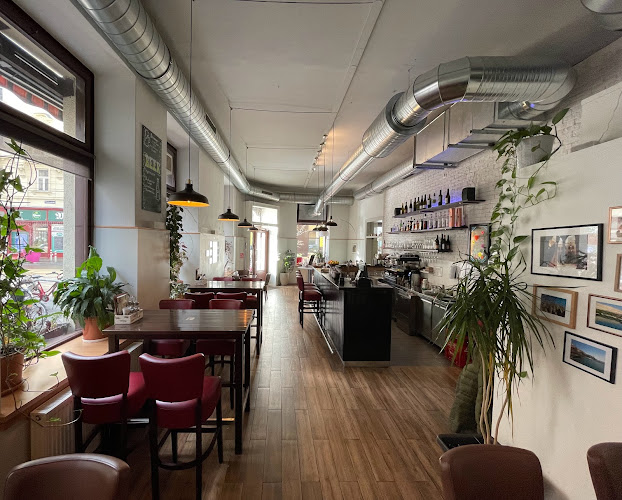 Gundis Café & Restaurant